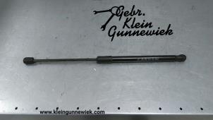Used Bonnet gas strut, left Audi Q5 Price € 15,00 Margin scheme offered by Gebr.Klein Gunnewiek Ho.BV