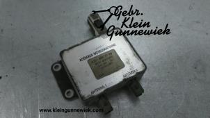 Usagé Antenne Mercedes C-Klasse Prix € 20,00 Règlement à la marge proposé par Gebr.Klein Gunnewiek Ho.BV