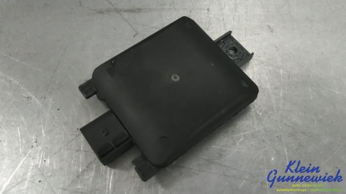 Używane Czujnik Side Assist Volkswagen T-Cross Cena € 140,00 Procedura marży oferowane przez Klein Gunnewiek Autodemontage & Motorentechniek
