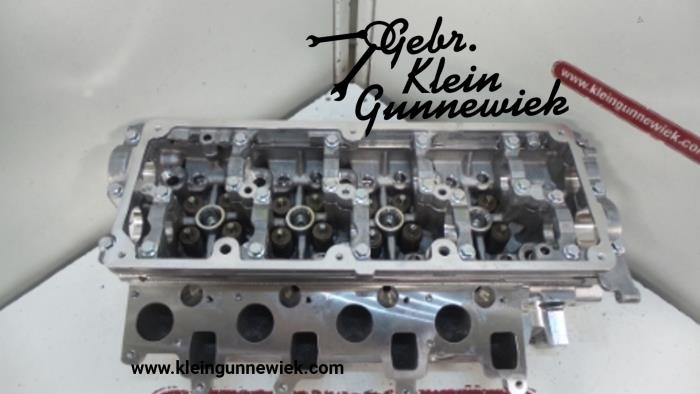 Cylinder head from a Volkswagen Transporter 2010