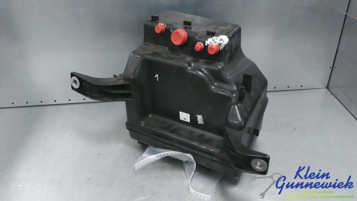 Gebrauchte Adblue Tank Audi A8 Preis € 395,00 Margenregelung angeboten von Klein Gunnewiek Autodemontage & Motorentechniek