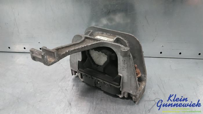 Used Engine mount Skoda Octavia Price € 45,00 Margin scheme offered by Klein Gunnewiek Autodemontage & Motorentechniek