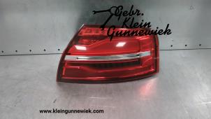 Usagé Feu arrière droit Audi A8 Prix € 195,00 Règlement à la marge proposé par Gebr.Klein Gunnewiek Ho.BV