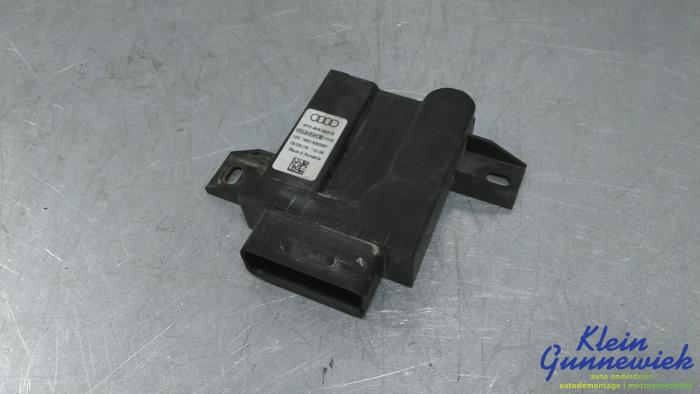 Usagé Module pompe carburant Audi S8 Prix € 57,00 Règlement à la marge proposé par Klein Gunnewiek Autodemontage & Motorentechniek