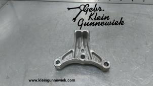 Używane Wspornik skrzyni biegów Volkswagen E-Up Cena € 20,00 Procedura marży oferowane przez Gebr.Klein Gunnewiek Ho.BV