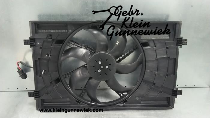 Ventilateur moteur d'un Volkswagen Passat 2015