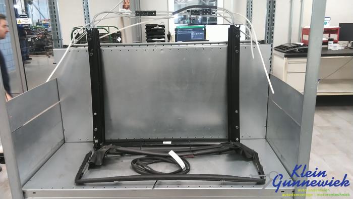 Używane Mechanizm szyberdachu Mercedes E-Klasse Cena € 238,00 Procedura marży oferowane przez Klein Gunnewiek Autodemontage & Motorentechniek