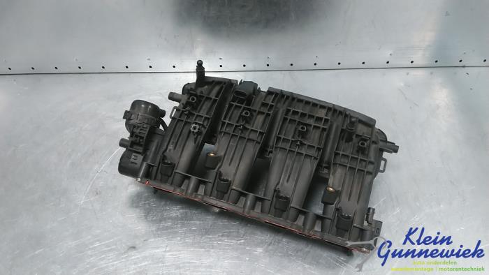 Używane Kolektor dolotowy Audi A4 Cena € 140,00 Procedura marży oferowane przez Klein Gunnewiek Autodemontage & Motorentechniek