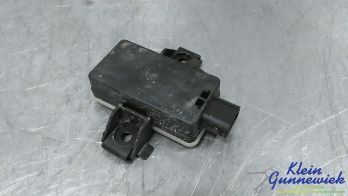 Begagnade Däcktryckssensor Mercedes E-Klasse Pris € 39,00 Marginaltabell erbjuds av Klein Gunnewiek Autodemontage & Motorentechniek