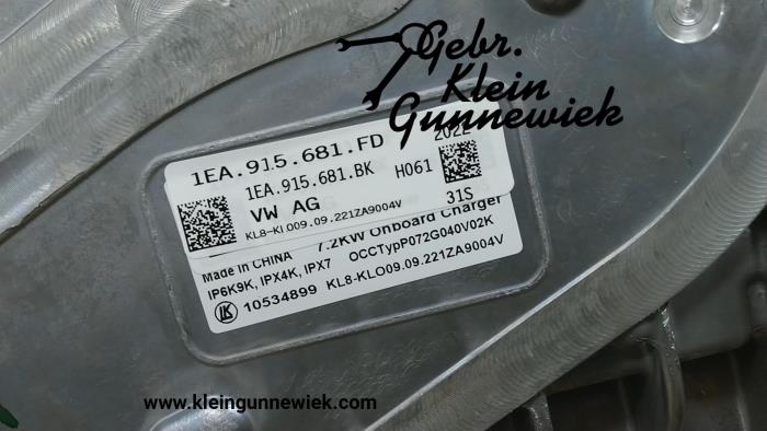 Chargeur de batterie d'un Volkswagen ID.4 2023