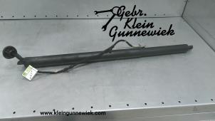 Usagé Amortisseur à gaz arrière droit Ford Kuga Prix € 105,00 Règlement à la marge proposé par Gebr.Klein Gunnewiek Ho.BV