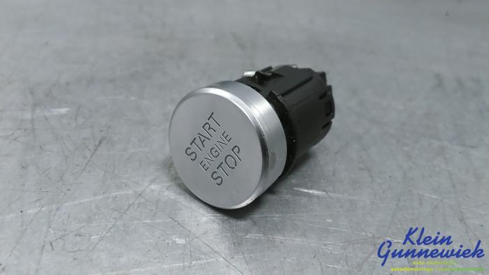 Używane Przelacznik Start/Stop Audi Allroad Quattro Cena € 20,00 Procedura marży oferowane przez Klein Gunnewiek Autodemontage & Motorentechniek