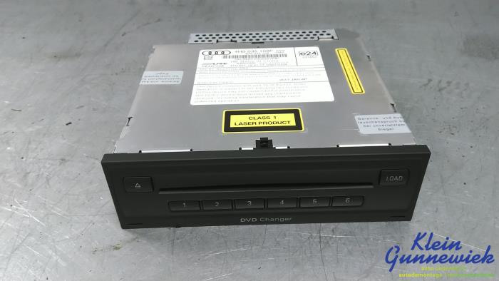 Używane Odtwarzacz DVD Audi S8 Cena € 195,00 Procedura marży oferowane przez Klein Gunnewiek Autodemontage & Motorentechniek