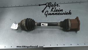 Usados Eje de transmisión izquierda delante Audi A8 Precio € 85,00 Norma de margen ofrecido por Gebr.Klein Gunnewiek Ho.BV