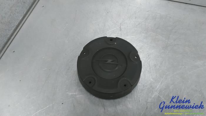 Używane Kolpak Opel Combo Cena € 25,00 Procedura marży oferowane przez Klein Gunnewiek Autodemontage & Motorentechniek
