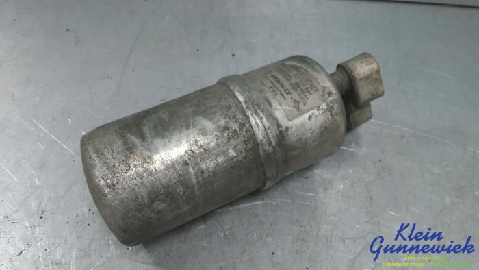 Usagé Déshydrateur clim Mercedes Citan Prix € 65,00 Règlement à la marge proposé par Klein Gunnewiek Autodemontage & Motorentechniek