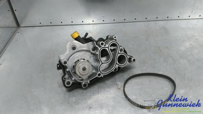 Vattenpump Volkswagen Golf (Ny)