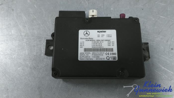 Używane Modul telefoniczny Mercedes C-Klasse Cena € 36,00 Procedura marży oferowane przez Klein Gunnewiek Autodemontage & Motorentechniek
