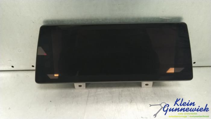 Begagnade Innerdisplay BMW 5-Serie Pris € 495,00 Marginaltabell erbjuds av Klein Gunnewiek Autodemontage & Motorentechniek