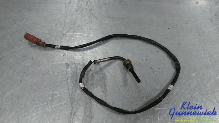 Usagé Sensor température d’échappement Volkswagen Caddy Prix € 22,00 Règlement à la marge proposé par Klein Gunnewiek Autodemontage & Motorentechniek