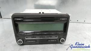 Used Radio CD player Volkswagen Golf Price € 35,00 Margin scheme offered by Klein Gunnewiek Autodemontage & Motorentechniek