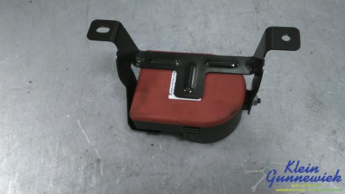 Używane Klakson Opel Combo Cena € 21,00 Procedura marży oferowane przez Klein Gunnewiek Autodemontage & Motorentechniek