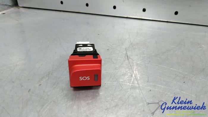 Usados Interruptor Opel Combo Precio € 10,00 Norma de margen ofrecido por Klein Gunnewiek Autodemontage & Motorentechniek