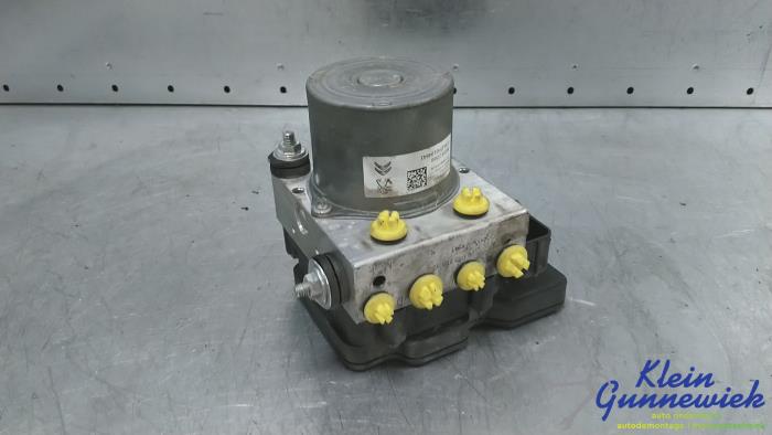 Begagnade ABS-pump Opel Combo Pris € 179,00 Marginaltabell erbjuds av Klein Gunnewiek Autodemontage & Motorentechniek