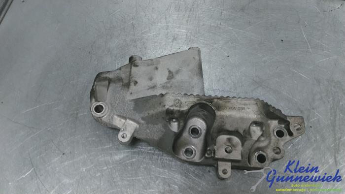 Used Engine mount Renault Master Price € 35,00 Margin scheme offered by Klein Gunnewiek Autodemontage & Motorentechniek