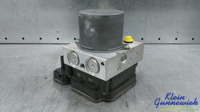 Used ABS pump Audi A6 Price € 29,00 Margin scheme offered by Klein Gunnewiek Autodemontage & Motorentechniek