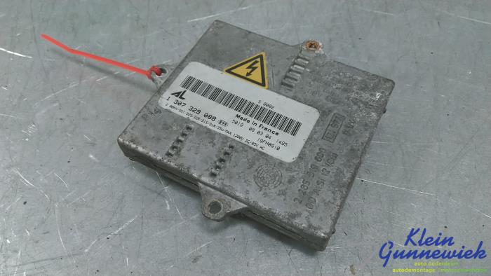 Używane Starter ksenonowy Mercedes C-Klasse Cena € 125,00 Procedura marży oferowane przez Klein Gunnewiek Autodemontage & Motorentechniek