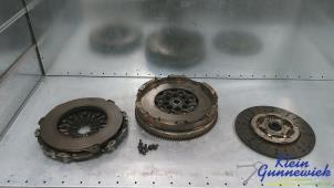 Begagnade Svänghjul Ford Transit Custom Pris € 150,00 Marginaltabell erbjuds av Klein Gunnewiek Autodemontage & Motorentechniek