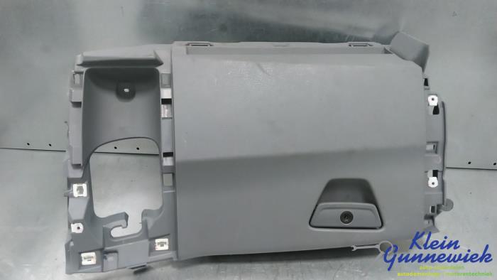Begagnade Handskfack Ford Transit Custom Pris € 40,00 Marginaltabell erbjuds av Klein Gunnewiek Autodemontage & Motorentechniek