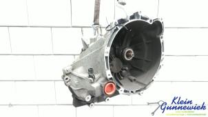 Używane Skrzynia biegów Ford Focus Cena € 150,00 Procedura marży oferowane przez Klein Gunnewiek Autodemontage & Motorentechniek