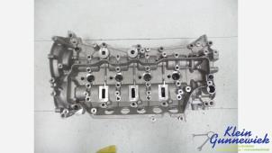 Nya Topplock Opel Vivaro Pris € 828,85 Inklusive moms erbjuds av Klein Gunnewiek Autodemontage & Motorentechniek
