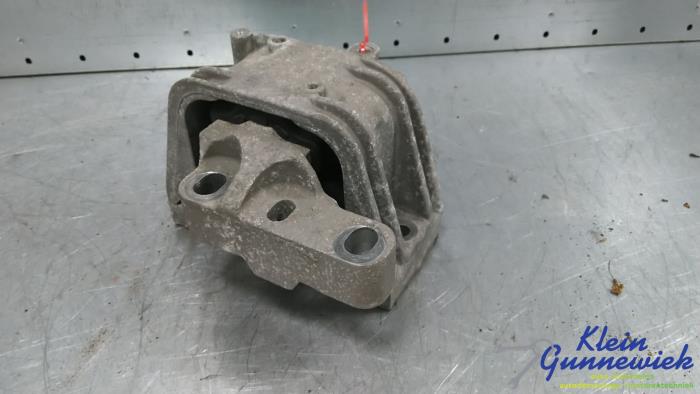 Gebrauchte Motorlager Volkswagen Golf Preis € 18,00 Margenregelung angeboten von Klein Gunnewiek Autodemontage & Motorentechniek
