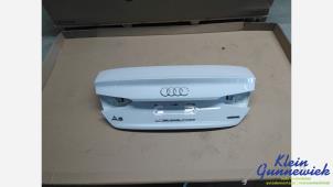 Begagnade Bagagelucka Audi A5 Pris € 295,00 Marginaltabell erbjuds av Klein Gunnewiek Autodemontage & Motorentechniek