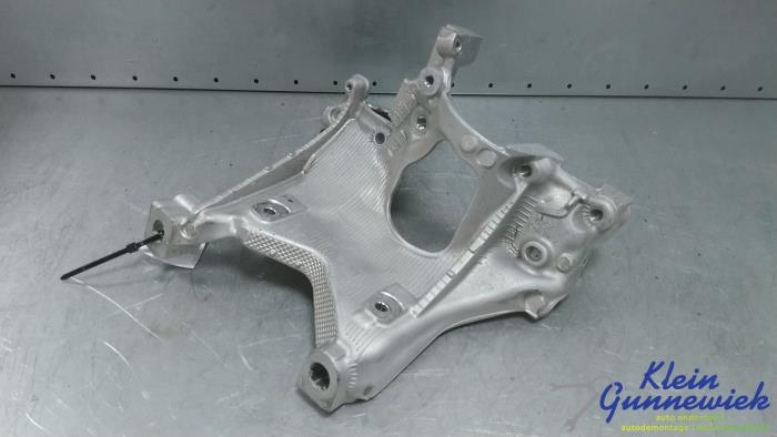 Begagnade Underram Audi A5 Pris € 67,00 Marginaltabell erbjuds av Klein Gunnewiek Autodemontage & Motorentechniek