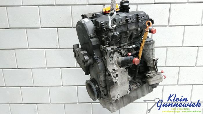 Engine from a Volkswagen Caddy 2004
