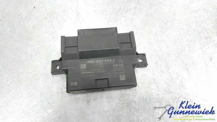 Usagé Ordinateur divers Audi A5 Prix € 87,00 Règlement à la marge proposé par Klein Gunnewiek Autodemontage & Motorentechniek