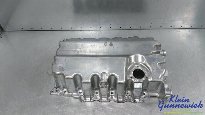 Used Sump Volkswagen Golf Sportsvan Price € 60,00 Margin scheme offered by Klein Gunnewiek Autodemontage & Motorentechniek