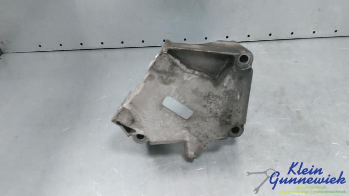 Used Engine mount Opel Corsa Price € 30,00 Margin scheme offered by Klein Gunnewiek Autodemontage & Motorentechniek