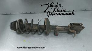 Usagé Barre amortisseur avant droit Dacia Duster Prix € 50,00 Règlement à la marge proposé par Klein Gunnewiek Autodemontage & Motorentechniek