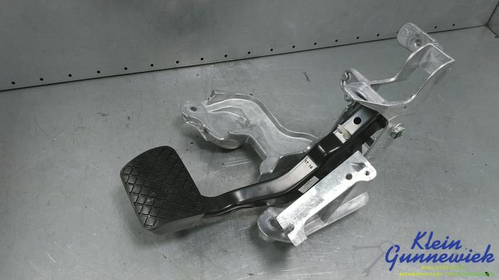 Używane Pedal hamulca Audi A6 Cena € 55,00 Procedura marży oferowane przez Klein Gunnewiek Autodemontage & Motorentechniek