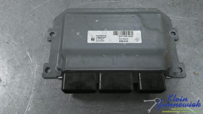 Used Injection computer Dacia Duster Price € 158,00 Margin scheme offered by Klein Gunnewiek Autodemontage & Motorentechniek
