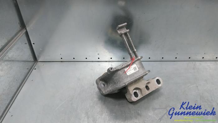 Used Engine mount Volkswagen Touran Price € 29,00 Margin scheme offered by Klein Gunnewiek Autodemontage & Motorentechniek