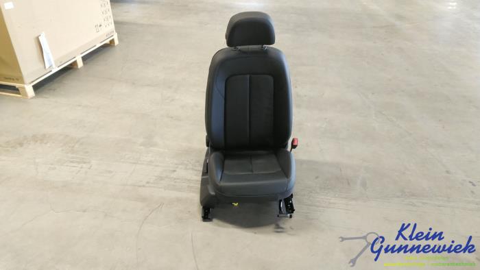 Używane Fotel prawy Audi Q2 Cena € 144,00 Procedura marży oferowane przez Klein Gunnewiek Autodemontage & Motorentechniek
