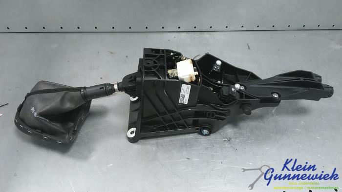 Usagé Levier de vitesse Volkswagen Crafter Prix € 67,00 Règlement à la marge proposé par Klein Gunnewiek Autodemontage & Motorentechniek