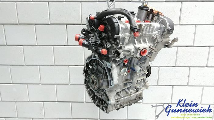 Engine Volkswagen Touran - 04E100034D CZDA