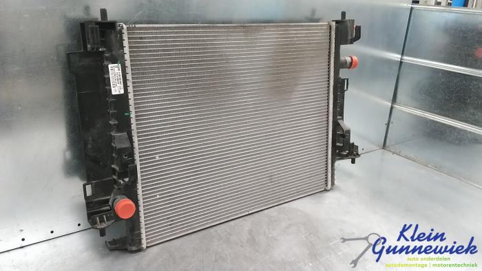Used Radiator Renault Twingo Price € 30,00 Margin scheme offered by Klein Gunnewiek Autodemontage & Motorentechniek